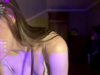 riskykiss webcam model stream image