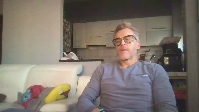 Axl_hot webcam model stream image