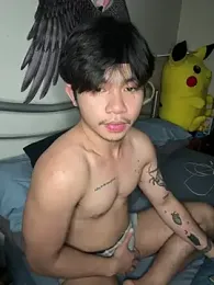 Asiantwunk webcam model stream image