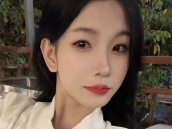 LianaWuy webcam model stream image