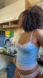 FreeIvy webcam model stream image