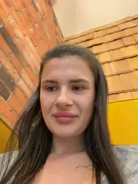 MiraReach webcam model stream image