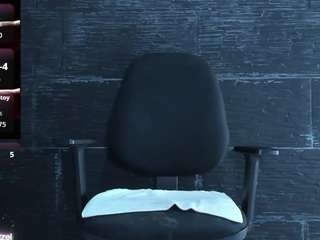 lunaahatzel webcam model stream image