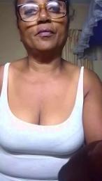 momsexy_xxx webcam cam4 model stream image