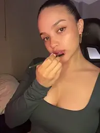 MisFrekcles_ webcam stripchat model stream image