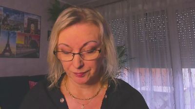 VanessaLUX webcam cam4 model stream image