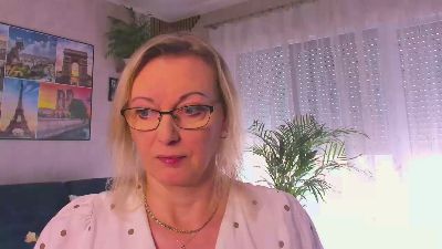 VanessaLUX webcam model stream image