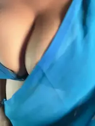 Lovely-Shivani webcam model stream image