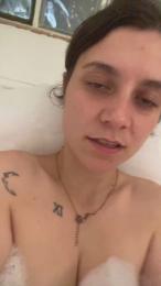 NiaLeon webcam model stream image