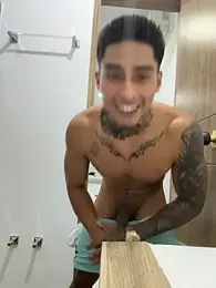 Dominiofit webcam stripchat model stream image