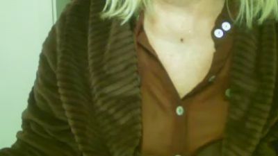 Milfmoni webcam model stream image