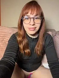 AgnesCampp webcam model stream image