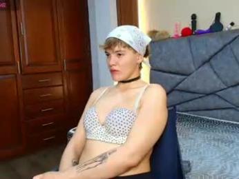 noahandgaia webcam model stream image