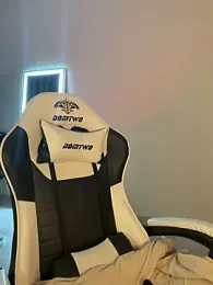 julia_fly webcam model stream image
