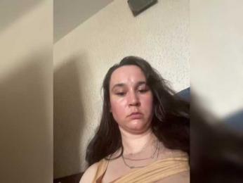 SaliiOnli webcam model stream image
