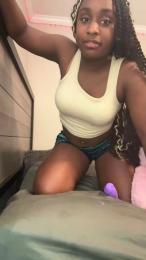 Ebonymommy webcam model stream image