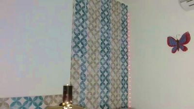 Emilybateee webcam model stream image