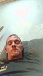 Plumber_dug webcam model stream image