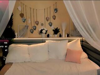 Maya Winters webcam model stream image