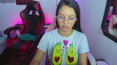 room_kiitty webcam cam4 model stream image