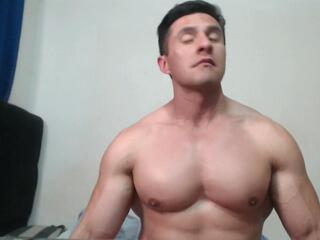 Edde Max webcam model stream image