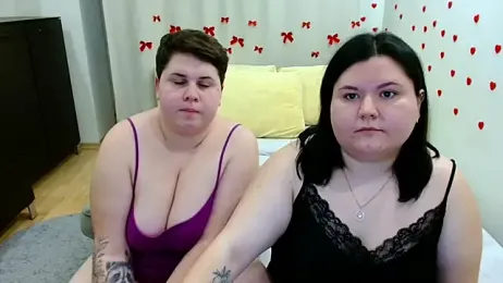 BeckyAndHellen webcam model stream image