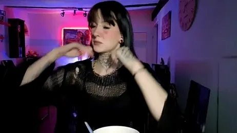 BlueVelvetBat webcam model stream image