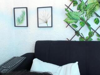 Valentina Bravo webcam flirt4free model stream image