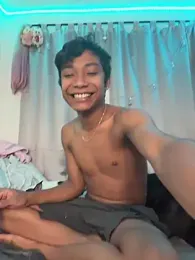 alejo_cute webcam model stream image