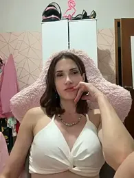Irresistible37 webcam model stream image