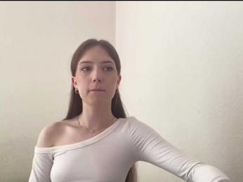 NextDoorKiora webcam model stream image