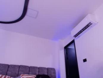 mr_mikee_ webcam model stream image