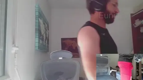 Eunile webcam model stream image