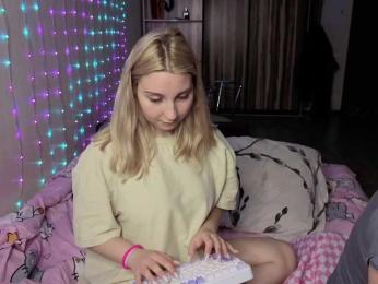 llolilove webcam model stream image