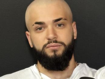 OscarWills webcam model stream image
