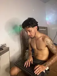 Kriss_Edwards webcam stripchat model stream image