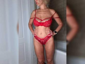 Hollena webcam bongacams model stream image