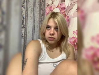 -___--_--------- webcam model stream image