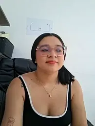 -VICKKY webcam model stream image