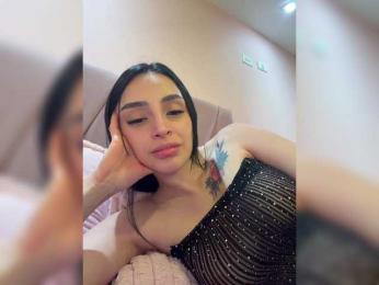 AprilRosse webcam model stream image