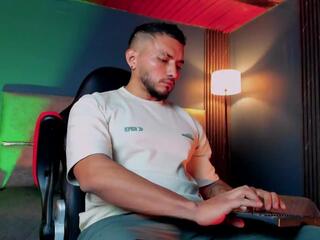 Maximus Clark webcam flirt4free model stream image