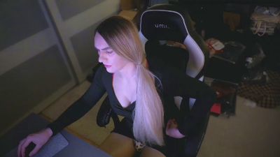 NylonQueen87 webcam model stream image