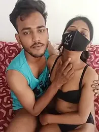 Laila_Majnuu webcam stripchat model stream image