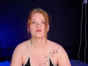 KissShine webcam model stream image