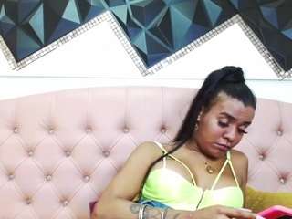 andrea-safeira webcam model stream image