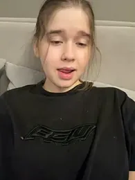 HornyGirlH webcam model stream image