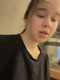 HornyGirlH webcam model stream image