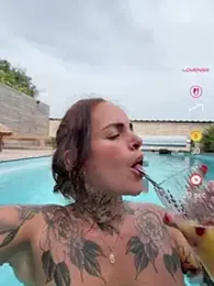 venustattoue webcam model stream image