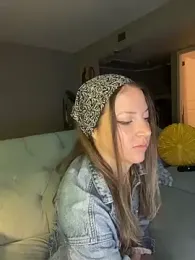 molly_witha_chance webcam model stream image