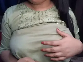 Trezza webcam model stream image